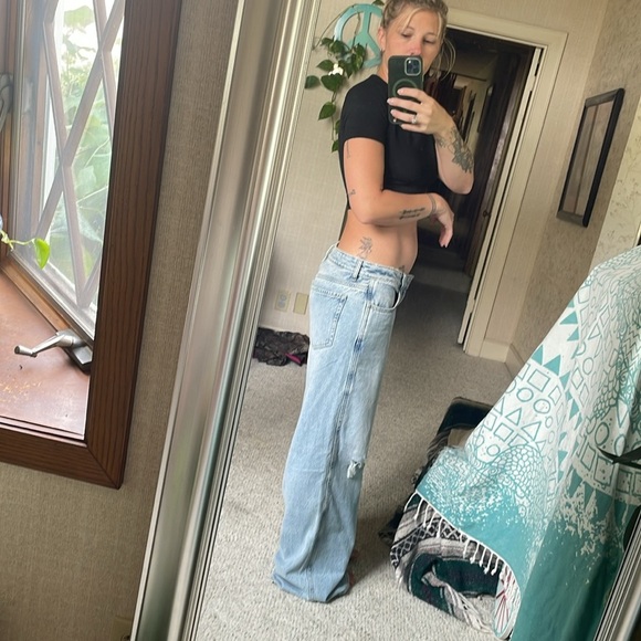 PacSun Trendy Casey Low Rise Baggy Light Indigo Distressed Wide Leg Jeans - Picture 3 of 13